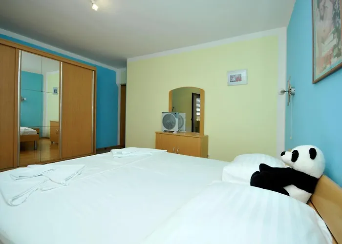 Roso With Sea View Apartman