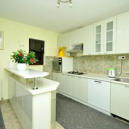 Panorama Roso Apartment