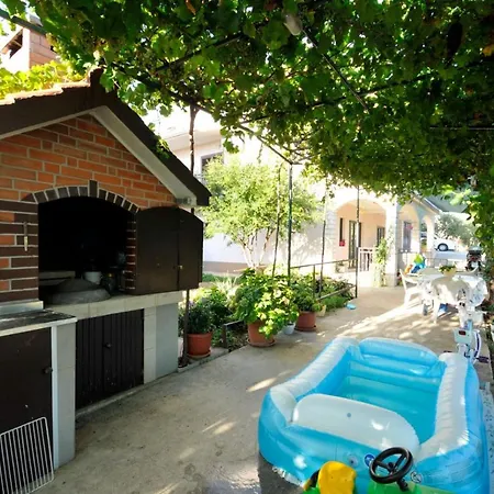 Panorama Roso Apartment *