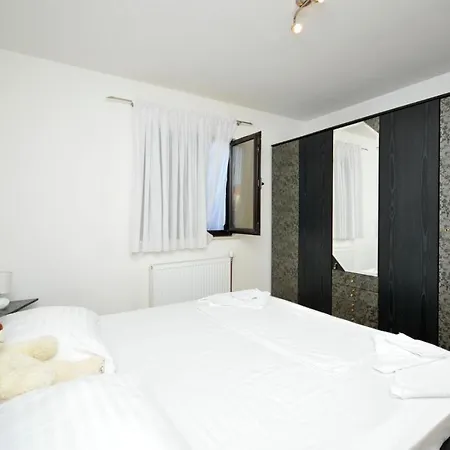 Roso With Sea View Apartment Trogir