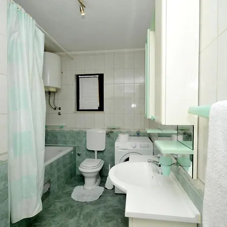 Apartment Roso With Sea View